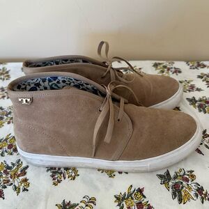 Tory Burch Iggy High-Top Lace Up Sneaker Light Camel Suede 31158209 Size 9